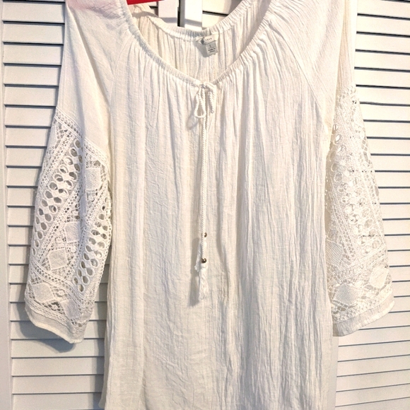 Top - Picture 1 of 1